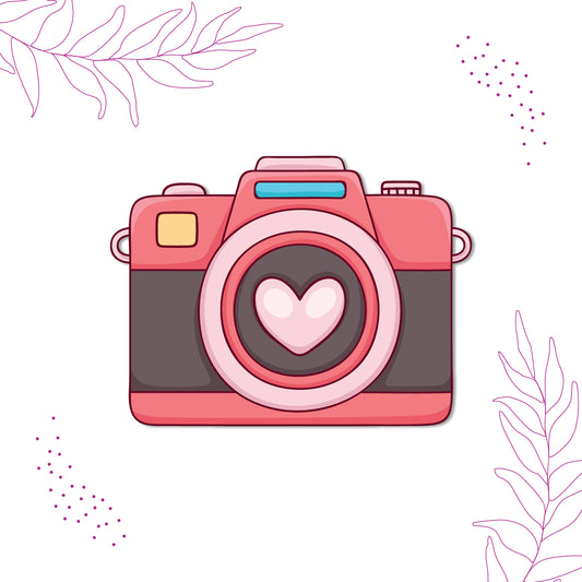 Camera with heart design fridge magnet India