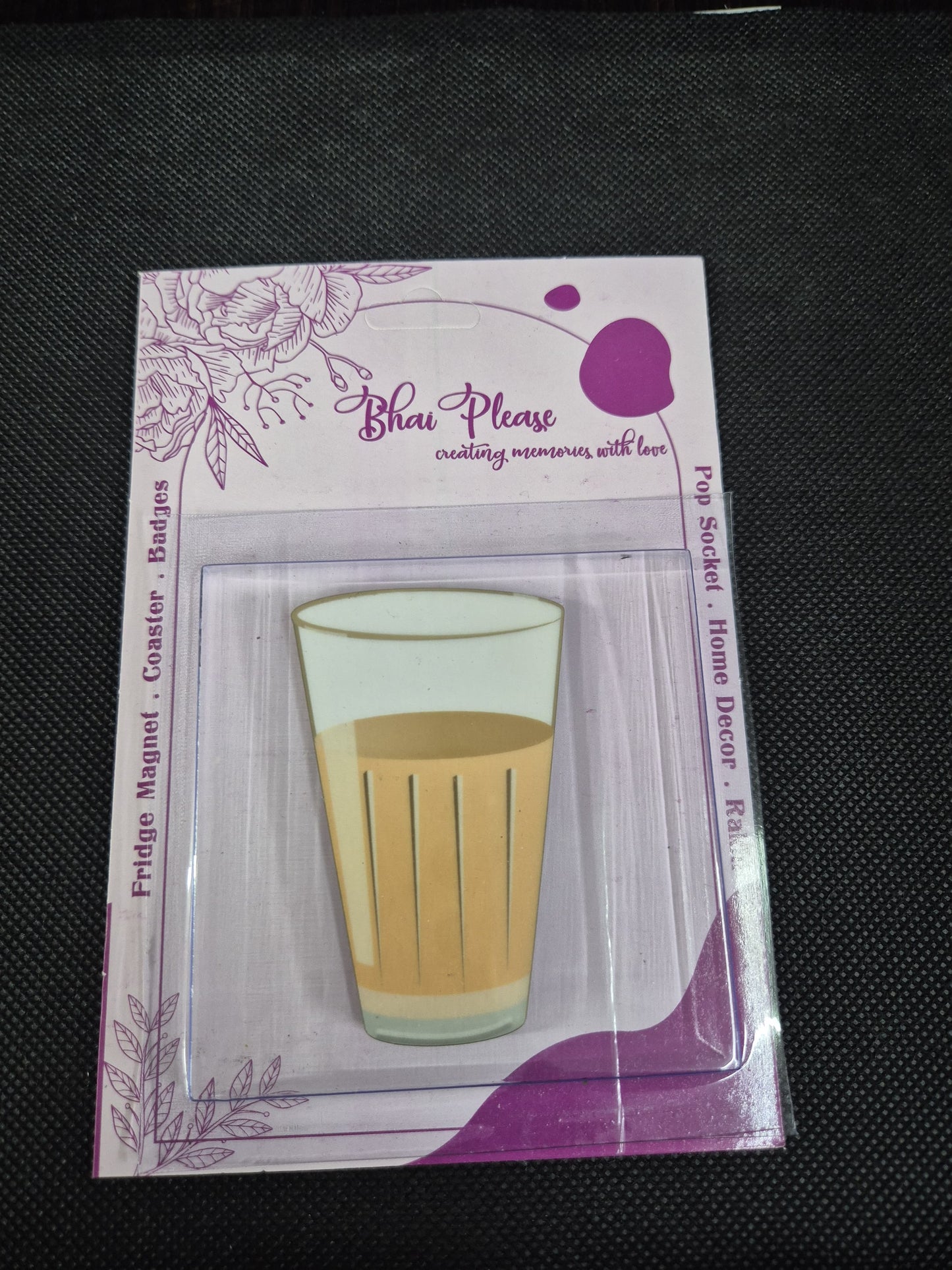 A magnetic cutting chai glass with authentic details.