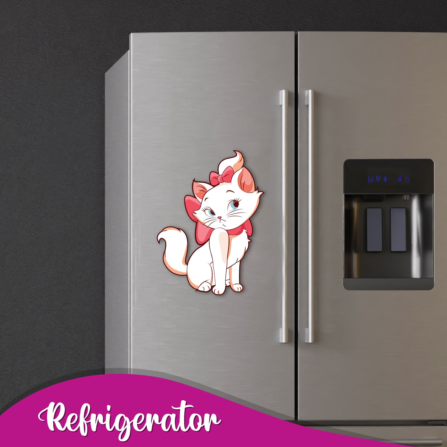 aristocats-movie-souvenir-magnet-close-up