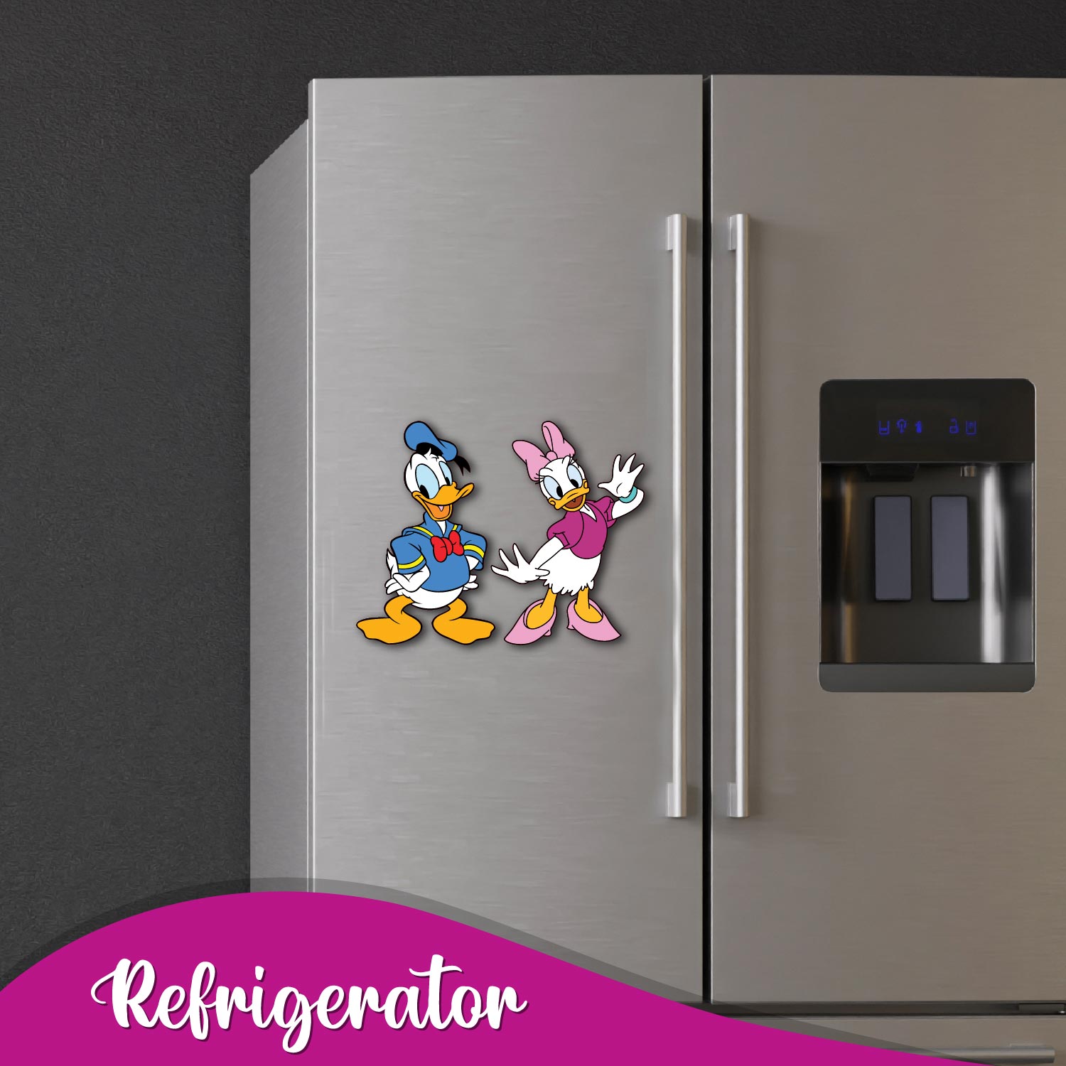 donald-daisy-duck-souvenir-magnet-close-up