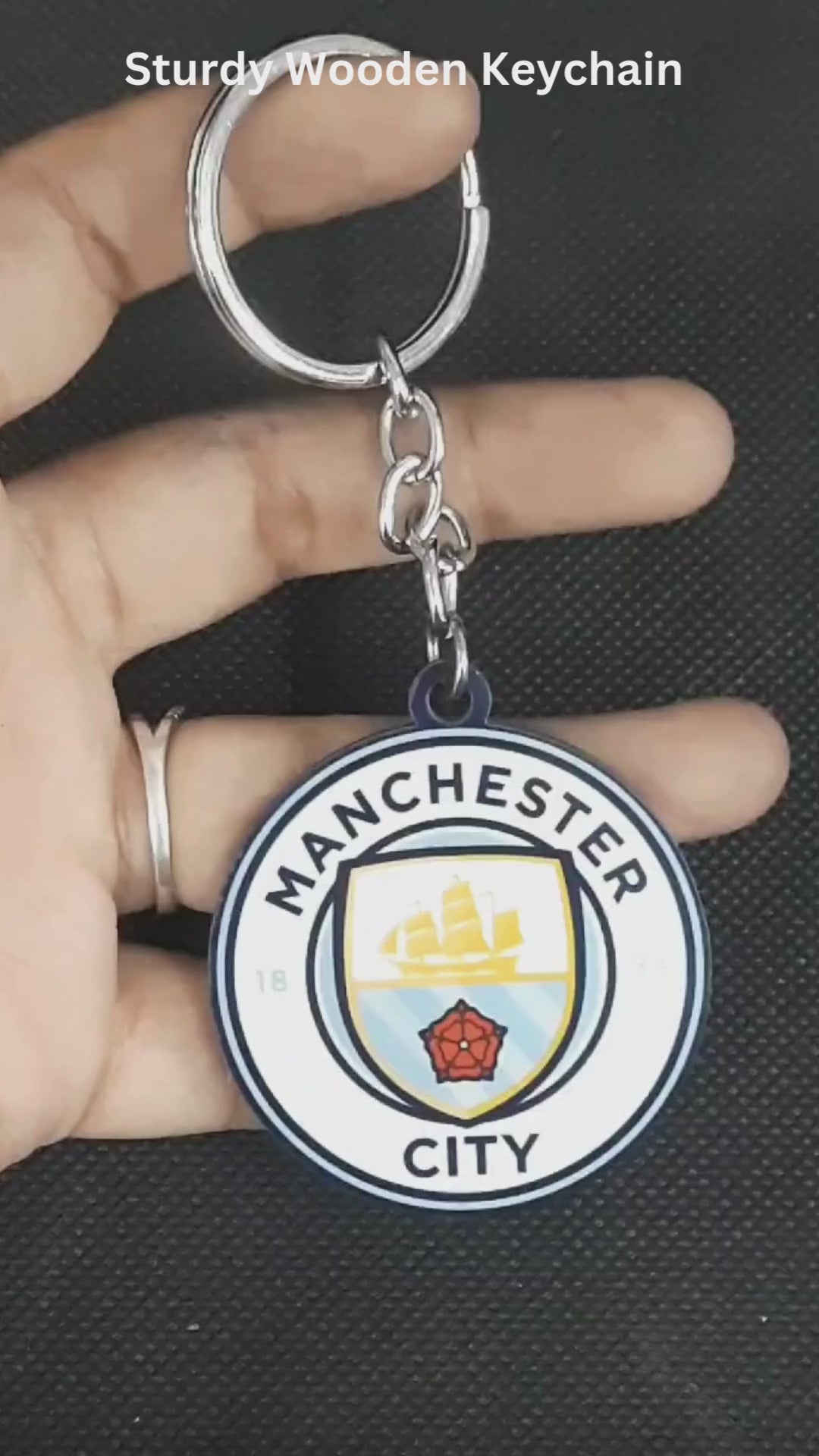  Durable wooden club keychain