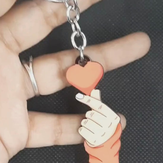  Trendy finger heart keyring