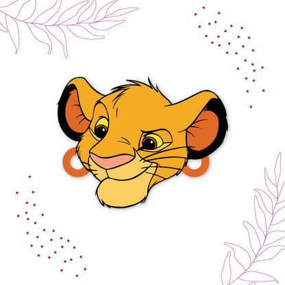 Charming gift packaging for Simba Wooden Rakhi with Rudraksha.